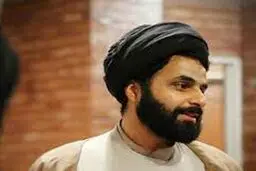 مهدی صدرالساداتی خلع لباس شد