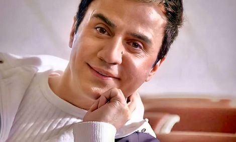 واکنشِ عمو پورنگ به شوخی سردار آزمون