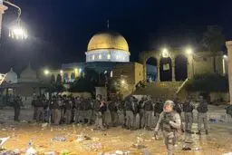 صهیونیست ها به مسجد الاقصی حمله کردند
