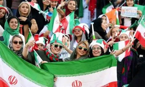 آزادی آماده میزبانی از بانوان است