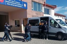 بازداشت ۴ ایرانی به اتهام قاچاق انسان در ترکیه