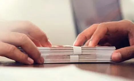 هر گونه شرط برای وام بدون ضامن تخلف است