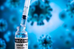 خطر شدید ابتلا به امیکرون بعد از گذشت ۶ ماه از تزریق واکسن