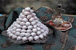 فساد، رانت و دروغگویی به ضرر مردم است، نه شکر!