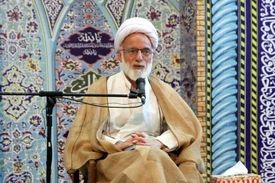 از درون بی‌محتوا شده‌اید که به سرزمین ترامپ مهاجرت می‌کنید!