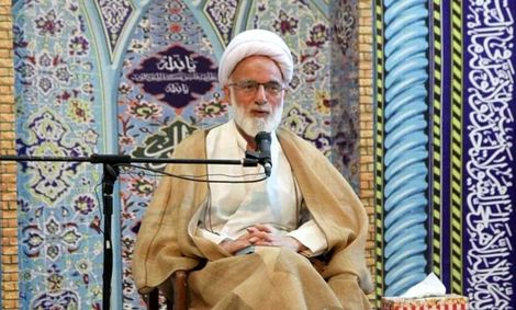 از درون بی‌محتوا شده‌اید که به سرزمین ترامپ مهاجرت می‌کنید!