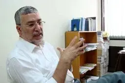 شکننده بودن سیستم های سیاسی!