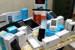 تکذیب ممنوعیت واردات گوشی بالای ۶٠٠ دلار