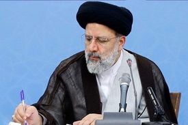 پیرو مکتبی هستیم که دانش را منشأ قدرت می‌داند