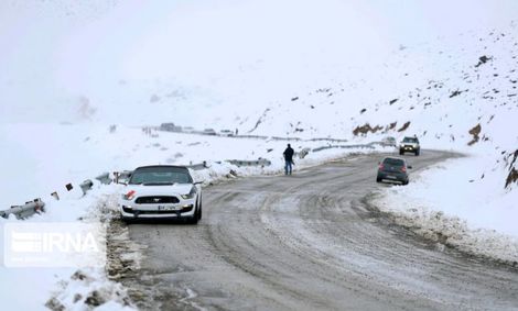 کولاک شدید جاده کندوان را بست