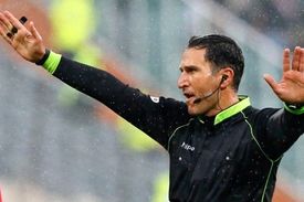 داوران قضاوت کننده در دیدار سوپر جام میان پرسپولیس و فولاد خوزستان اعلام شد