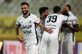 گذر دشوار استقلال از پیکان