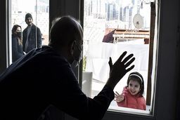 ۷۸ آزمایش مثبت کرونا و ۱۴ ماه قرنطینه!