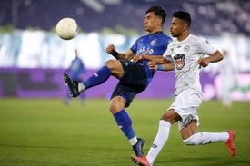 شکایت ذوب آهن علیه استقلال