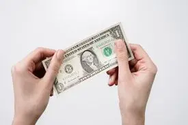 نرخ ارز در بازار آزاد ۱۷ اسفند ۱۴۰۰