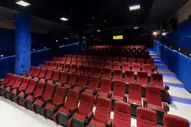 قیمت بلیت سینما باید با درآمد طبقه متوسط جامعه همخوانی داشته باشد