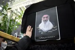 پیکر حضرت آیت الله سید مجتبی رودباری در با حضور باشکوه مردم گیلان تشییع شد