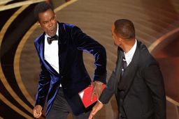 واکنش شدید “ویل اسمیت” مراسم اسکار ۲۰۲۲ را شوکه کرد