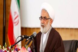 در صنعت خودروسازی کشور دست های پشت پرده ای وجود دارد