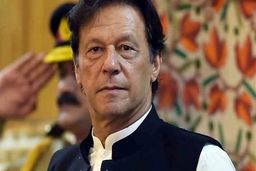 پارلمان پاکستان رای عدم اعتماد به دولت عمران‌خان را کنار گذاشت