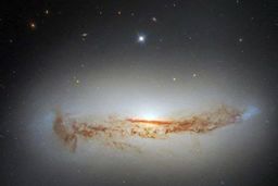 تصویر جدید تلسکوپ هابل از یک کهکشان با درخشندگی بسیار بالا