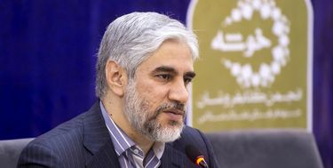 احمدوند: مانا بودن شعر انقلاب به دلیل مردمی بودن آن است