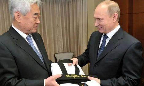 فدراسیون جهانی تکواندو کمربند مشکی افتخاری پوتین را پس گرفت