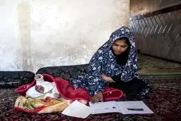 مادرانی که خود کودکند!