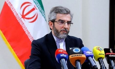 دشمن را در شکاف میان سیاست خارجی و دفاعی ناکام گذاشتیم