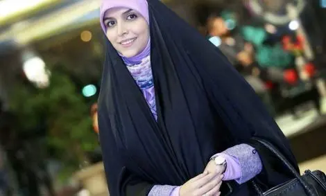 پیامک کشف حجاب برای مژده لواسانی با «چادر و ساق دست»!