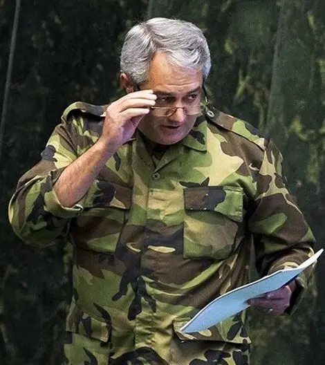 طرح «عدم کفایت» رئیس جمهور را کلید زدم