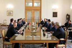 وجود یک عراق قوی را ضامن صلح و امنیت منطقه می‌دانیم