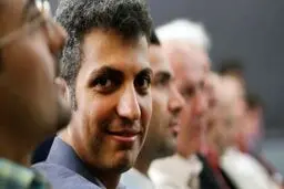 علی کریمی: عادل پر بود از مثبت ها و منفی ها، اما در پایان باز عادل بود؛ در ساحل قلب ها، فقط ردپای خوبان می ماند