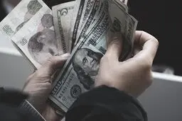 قیمت دلار در ۲۸ اردیبهشت ۱۴۰۱