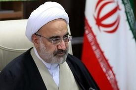 این‌که تمام مردم راضی باشند، امکان ندارد؛ مهم آن است که کارمان را درست انجام دهیم