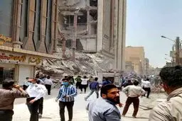 ۴ مصدوم و یک کشته در پی ریزش ساختمان در آبادان