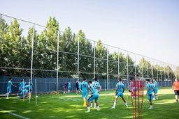 ملی‌پوشان استقلال مسافر قطر شدند