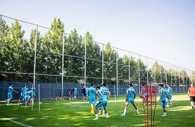 ملی‌پوشان استقلال مسافر قطر شدند