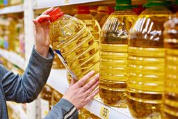 کشف بیش از ۲ میلیون لیتر روغن احتکار شده در کشور