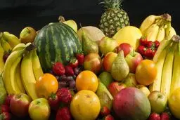 میوه های قاچاق در بازار چند؟