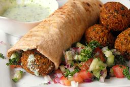 پولدار‌ها فلافل باگتی، بی پول‌ها فلافل لواشی!