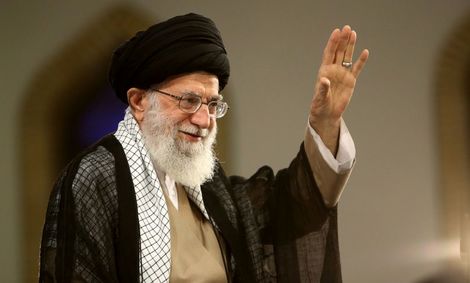 جمعی از معلمان و فرهنگیان با رهبر انقلاب دیدار کردند