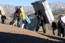 نماینده کرمانشاه بیش از ۵۰ درصد کولبران دارای مدارک بالای لیسانس هستند