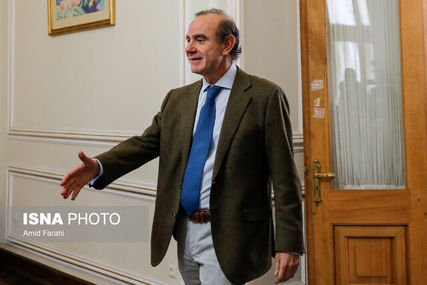 مورا در بازگشت از تهران در فرودگاه فرانکفورت بازداشت شد