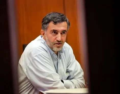 مردم تظاهر به نداری می‌کنند، این هم نشانه هایش