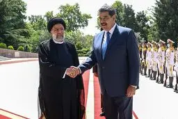 ایران و نزوئلا سند جامع همکاری‌ ۲۰ ساله امضا کردند