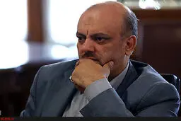 بانکی‌پور به خاطر اظهاراتش از مردم ایران عذرخواهی کند