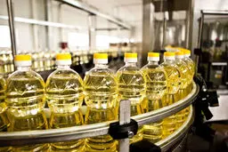 با افزایش قیمت، مصرف روغن را ۴۰ درصد کاهش داد
