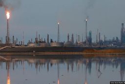 نفت ونزوئلا بعد از دو سال و با مجوز آمریکا راهی اروپا شد