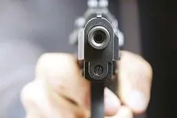 آزدی حمل سلاح در آمریکا منجر به یک کشته و هشت زخمی شد